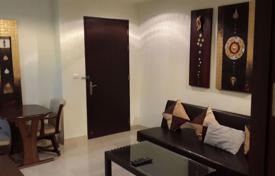 1-dormitorio apartamentos en condominio en Khlong Toei, Tailandia. $115 000