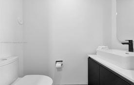 2-dormitorio apartamentos en condominio 60 m² en Miami, Estados Unidos. $595 000
