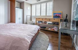 5 dormitorio piso en Lake Shore Boulevard West, Canadá. C$1 203 000