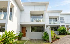 2 dormitorio adosado 123 m² en Surat Thani, Tailandia. $358 000