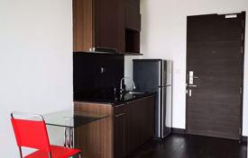 1-dormitorio apartamentos en condominio en Ratchathewi, Tailandia. $185 000