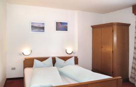 17 dormitorio chalet 400 m² en Trentino - Alto Adige, Italia. 5 900 €  por semana