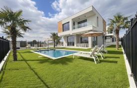 4 dormitorio casa de pueblo 196 m² en Pomorie, Bulgaria. 350 000 €