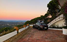 6 dormitorio casa de pueblo 442 m² en Lloret de Mar, España. 1 300 000 €