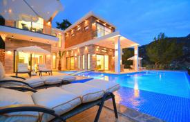 4 dormitorio villa 271 m² en İslamlar, Turquía. 49 975 000 TRY
