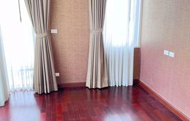 4 dormitorio piso en Pathum Wan, Tailandia. $1 344 000