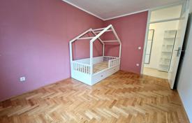 3 dormitorio piso 84 m² en Primorje-Gorski Kotar County, Croacia. 239 000 €