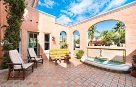 Chalet – Miami Beach, Florida, Estados Unidos. $2 349 000