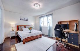 8 dormitorio casa de pueblo en Scarborough, Canadá. C$1 658 000