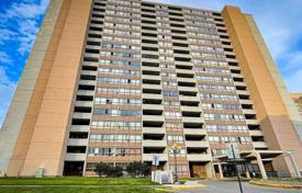 2 dormitorio piso en Eglinton Avenue East, Canadá. C$704 000