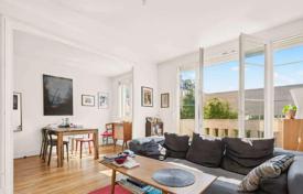 2 dormitorio piso 57 m² en París, Francia. 472 000 €