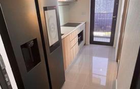 2 dormitorio piso en Phra Khanong, Tailandia. $265 000