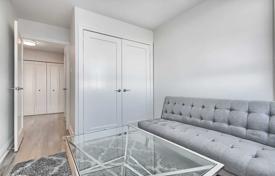 6 dormitorio piso en North York, Canadá. C$942 000