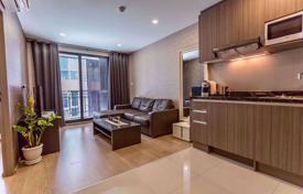 1-dormitorio apartamentos en condominio en Watthana, Tailandia. $171 000