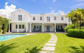 7 dormitorio villa 346 m² en Miami Beach, Estados Unidos. $3 150 000