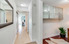 2 dormitorio piso en Old Toronto, Canadá. C$722 000