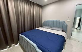 2-dormitorio apartamentos en condominio en Bangkok Noi, Tailandia. $178 000