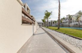 2 dormitorio chalet 63 m² en Torrevieja, España. 285 000 €