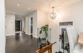 3 dormitorio casa de pueblo en Etobicoke, Canadá. C$1 714 000