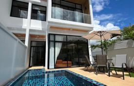 4 dormitorio casa de pueblo 150 m² en Kamala, Tailandia. $333 000