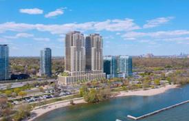 Piso – Lake Shore Boulevard West, Etobicoke, Toronto,  Ontario,   Canadá. C$928 000