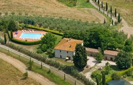 Villa – Montalcino, Toscana, Italia. 3 150 000 €