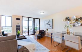 6 dormitorio piso en Scarborough, Canadá. C$676 000