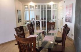 2-dormitorio apartamentos en condominio en Yan Nawa, Tailandia. $288 000