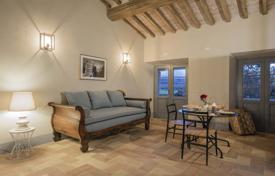 28 dormitorio finca rústica 593 m² en Pienza, Italia. 1 490 000 €
