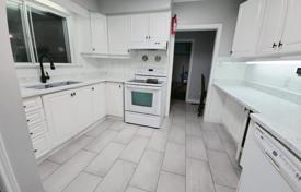 8 dormitorio casa de pueblo en Scarborough, Canadá. C$1 346 000