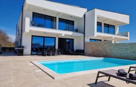 5 dormitorio casa de pueblo 175 m² en Kanfanar, Croacia. 675 000 €