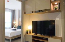 1-dormitorio apartamentos en condominio en Phra Khanong, Tailandia. $134 000