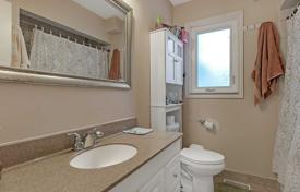 7 dormitorio casa de pueblo en Scarborough, Canadá. C$2 073 000