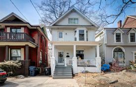 5 dormitorio casa de pueblo en Old Toronto, Canadá. C$2 006 000