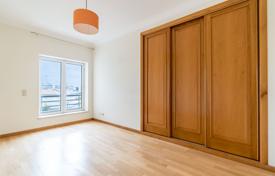 3 dormitorio piso 147 m² en Quarteira, Portugal. 750 000 €