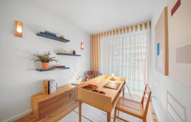 Apartamento de 3 dormitorios con 134 m² con balcón de 21,3 m² y 2 plazas de garaje. 420 000 €