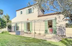 5 dormitorio villa en Antibes, Francia. 1 440 000 €