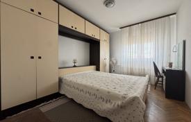 3 dormitorio piso 70 m² en Rijeka, Croacia. 230 000 €