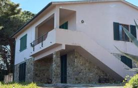 6 dormitorio villa 243 m² en Portoferraio, Italia. 850 000 €