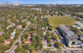Casa de pueblo – North Miami, Florida, Estados Unidos. $600 000