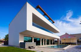 5 dormitorio casa de pueblo 480 m² en Medulin, Croacia. 2 100 000 €