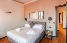 3 dormitorio piso 120 m² en Florencia, Italia. 720 000 €