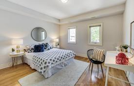 9 dormitorio adosado en Old Toronto, Canadá. C$1 766 000