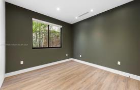 4 dormitorio casa de pueblo 431 m² en Miami, Estados Unidos. $2 700 000