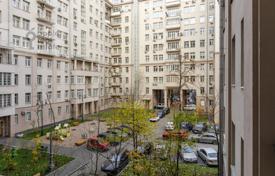 3 dormitorio piso 125 m² en district Yakimanka, Rusia. 50 000 ₽  por semana