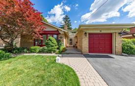 Casa de pueblo – Etobicoke, Toronto, Ontario,  Canadá. C$1 029 000