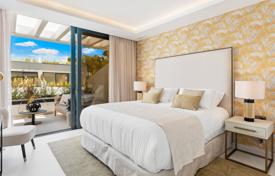 5 dormitorio casa de pueblo 265 m² en Marbella, España. 2 395 000 €