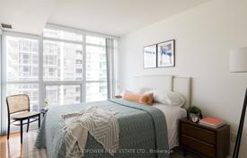 6 dormitorio piso en North York, Canadá. C$1 123 000