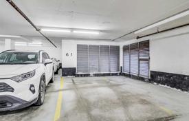 4 dormitorio piso en North York, Canadá. C$774 000