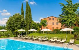 49 dormitorio mansión en Montepulciano, Italia. 16 500 000 €